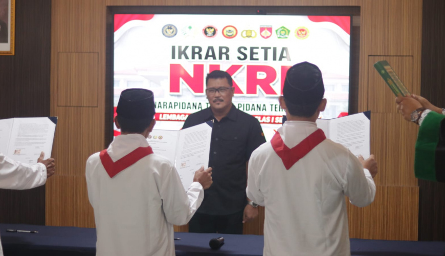 Tiga Napiter Eks-JI Ucapkan Ikrar Setia kepada NKRI di Lapas Semarang